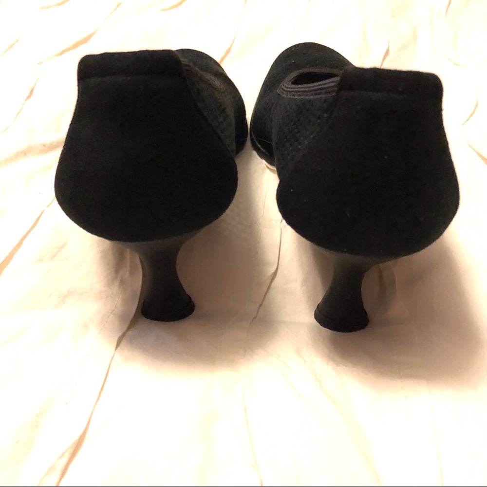 Stunning Stuart Weitzman Suede Shoes Size 8.5 - image 3